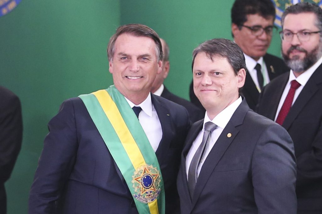 Bolsonaro sobre eleições 2022: “Quem sabe SP adote o Tarcísio para o ano que vem?"