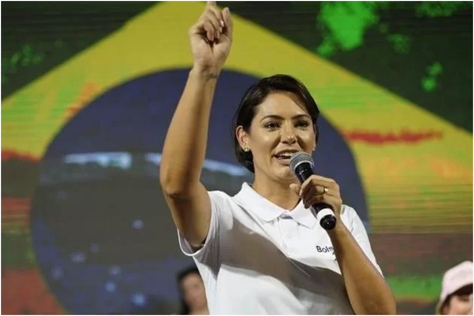 "Não é ele que tem que ter medo de prisão", diz Michelle sobre fala contra Bolsonaro