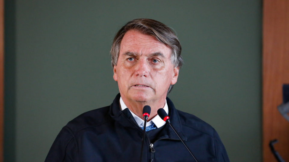 Bolsonaro: "Me vejo obrigado à coordenar as novas lideranças; tenho que continuar"