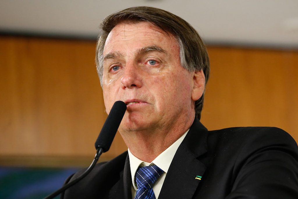 Bolsonaro, emocionado: 'Temos que sofrer para dar valor a aquilo que desprezamos'