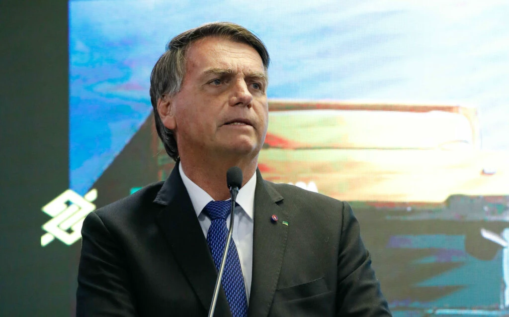 Bolsonaro critica atuação da Justiça: "Fui discriminado durante todo o mandato"