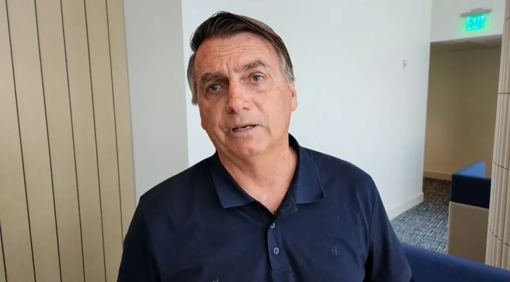 Acontecimentos em Brasília demonstram "o quão podre é o sistema", diz Bolsonaro