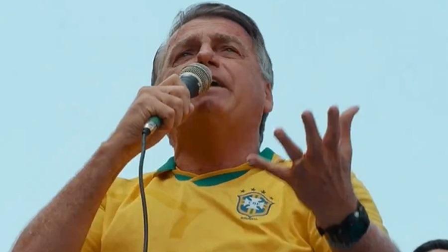 Bolsonaro diz querer revelar documentos das eleições de 2018: "Vocês vão cair para trás"