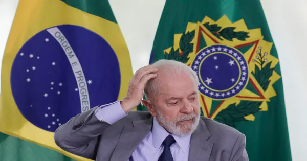 Lula sofreu traumatismo craniano em queda, diz médico do presidente